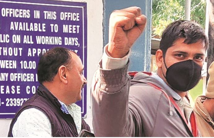 दिल्ली में पत्रकार मनदीप पूनिया की गिरफ्तारी से उत्तराखंड में भी आया पत्रकारों में उबाल 