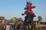 बाजपुर में दहन से पहले ही गिरा रावण का पुतला